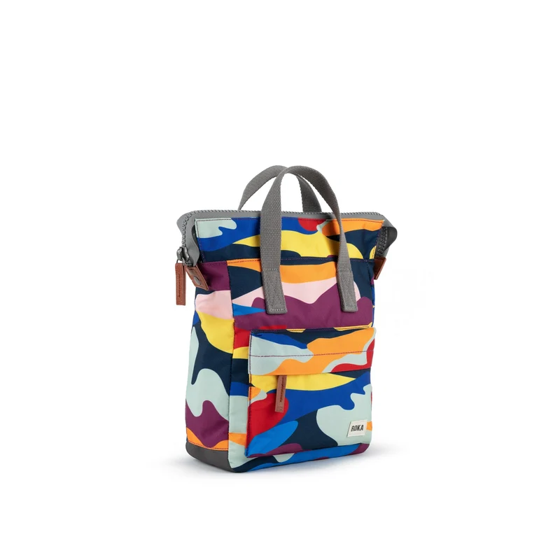 ROKA Bantry B Kleine nachhaltige Canvas-Tasche mit auffälligem Camouflage-Muster