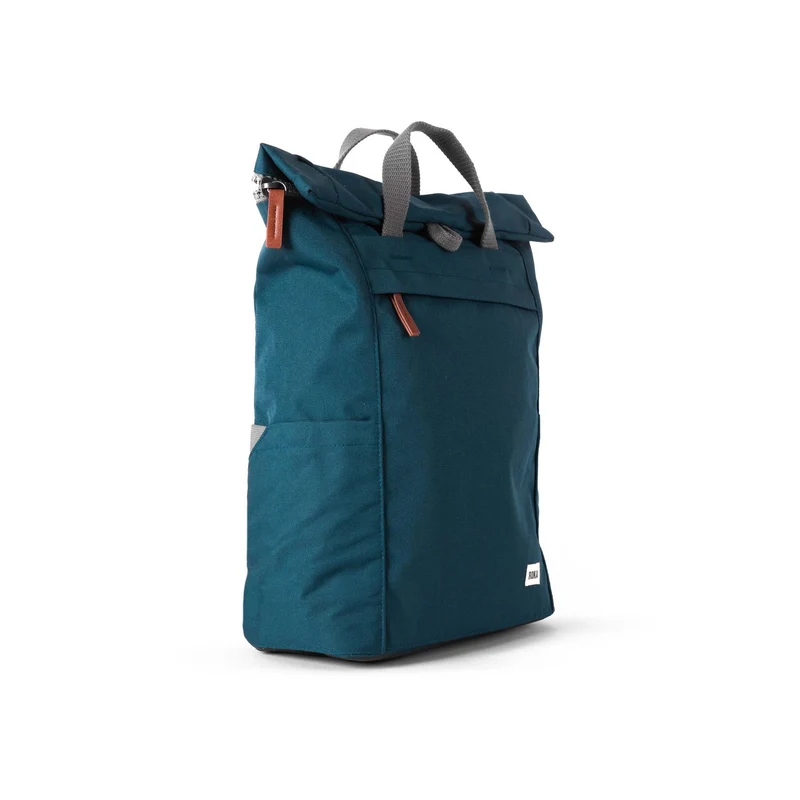 ROKA Finchley Eine große, türkisfarbene Tasche aus recyceltem Canvas