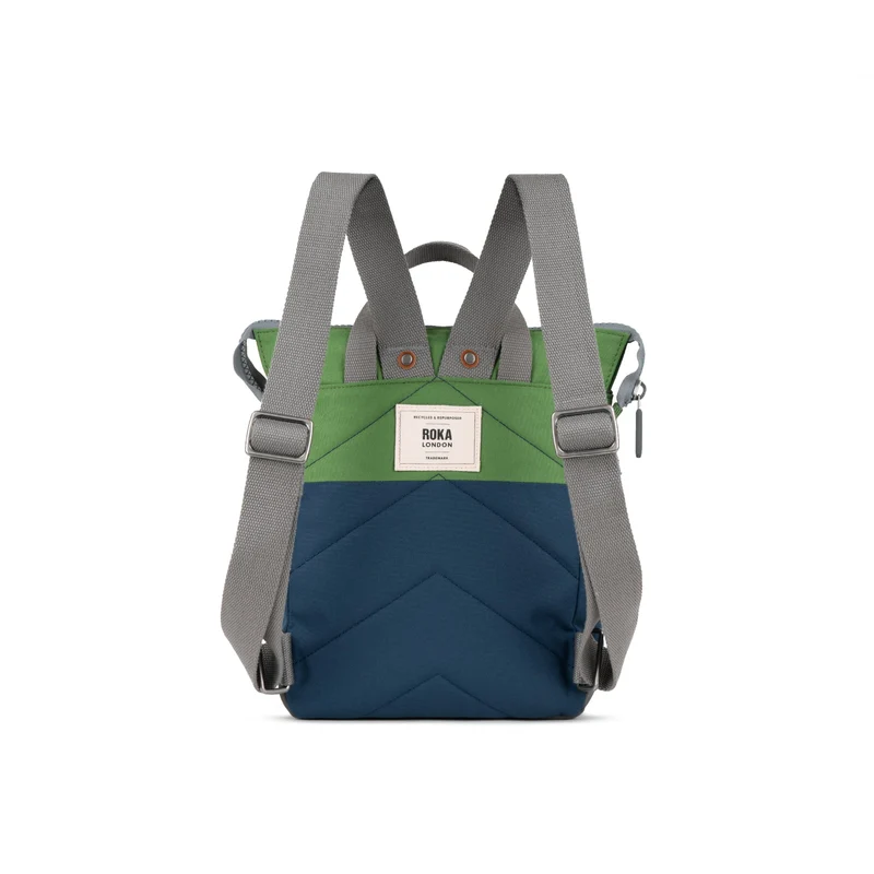 ROKA Kreativer Abfall Bantry Kleine Tasche aus recyceltem Canvas, dunkelblau/grün