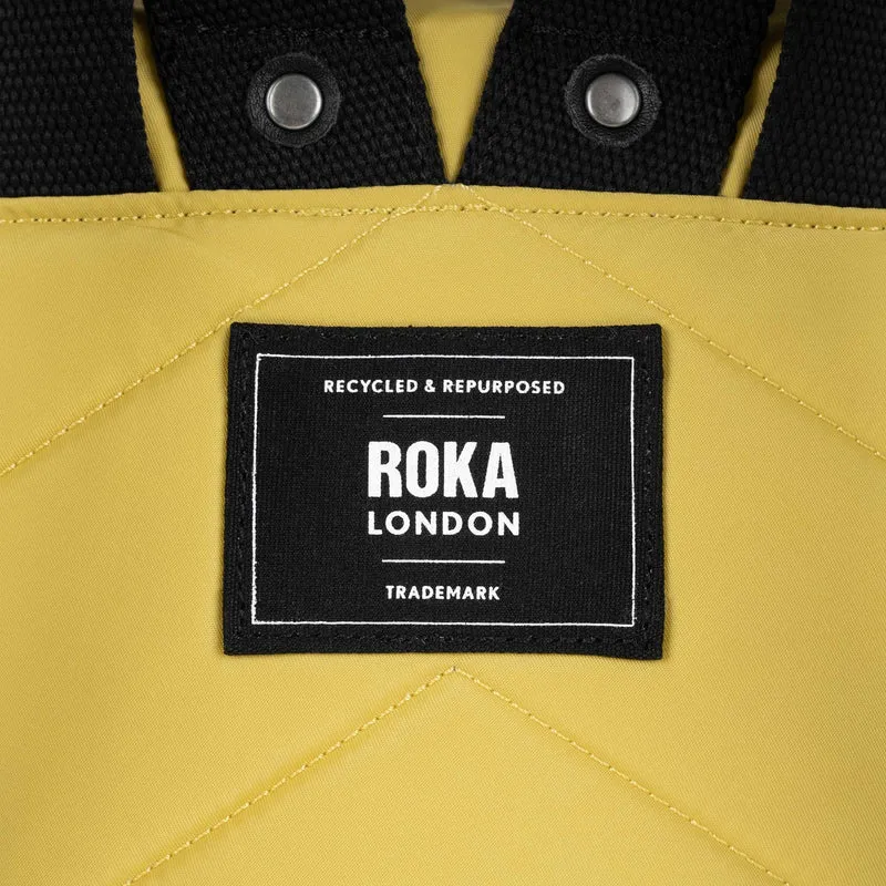 ROKA Black Label Bantry B Bamboo Kleine Tasche aus recyceltem Nylon