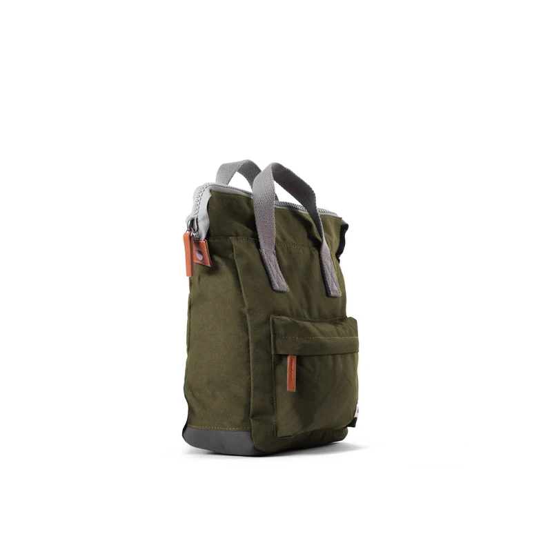 ROKA Bantry B Moss Kleine Tasche aus recyceltem Canvas