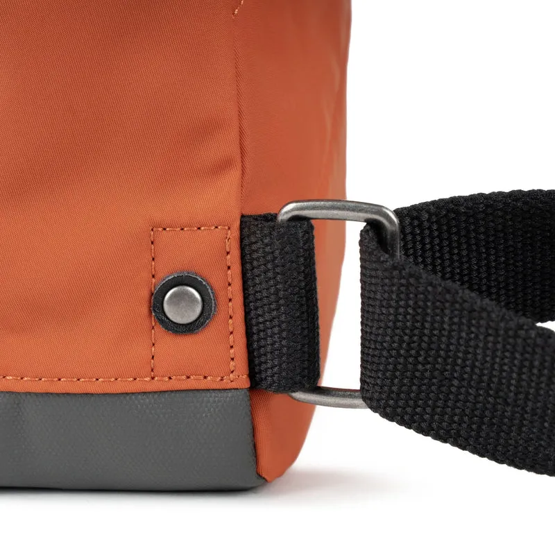 ROKA Black Label Bantry B Rooibos Kleiner Beutel aus recyceltem Nylon