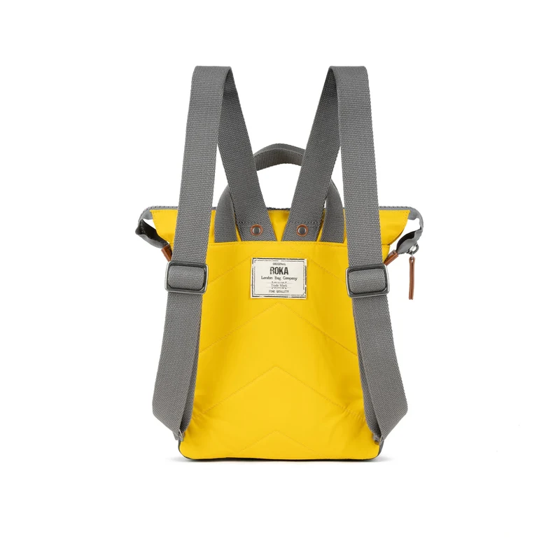 ROKA Bantry B Senffarbene kleine Tasche aus recyceltem Nylon