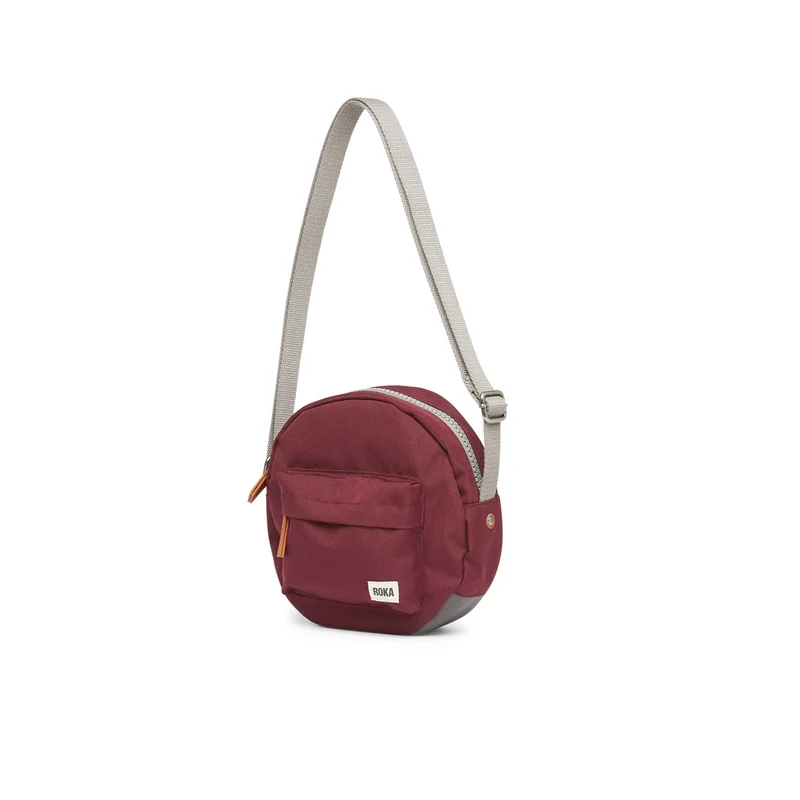ROKA Paddington B Sienna Kleine Tasche aus recyceltem Canvas