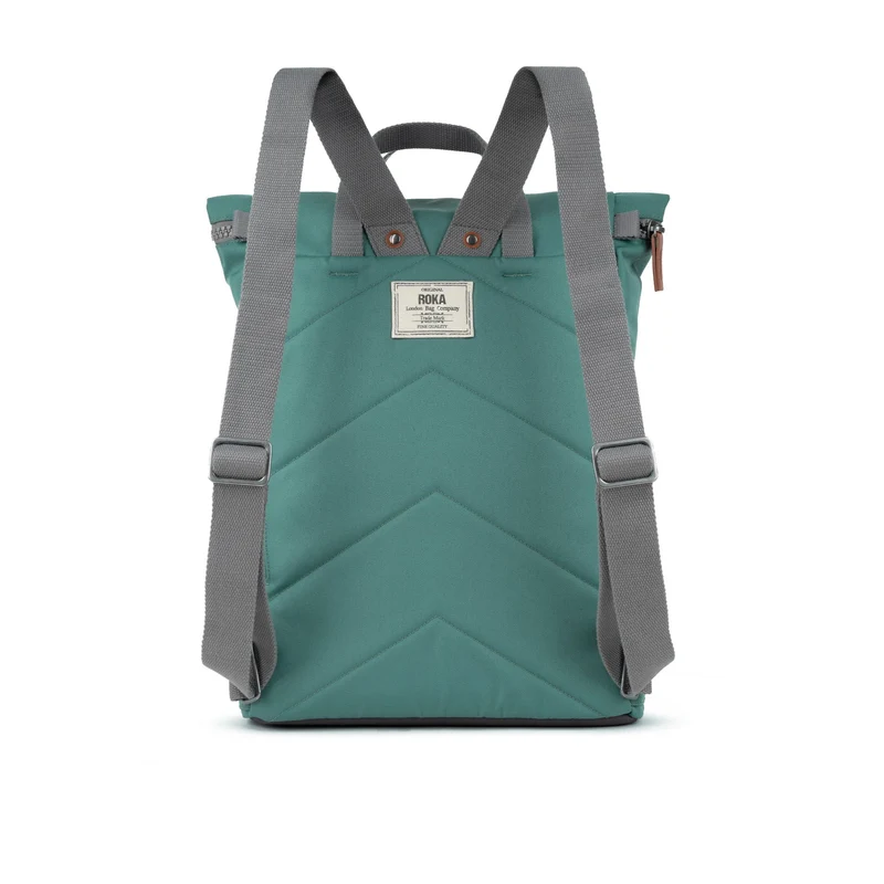 ROKA Finchley Eine große Tasche aus recyceltem Segeltuch von Sage