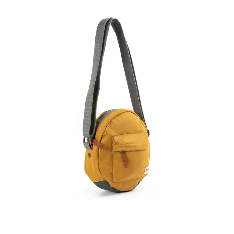 ROKA Paddington B Corn Kleiner Beutel aus recyceltem Nylon