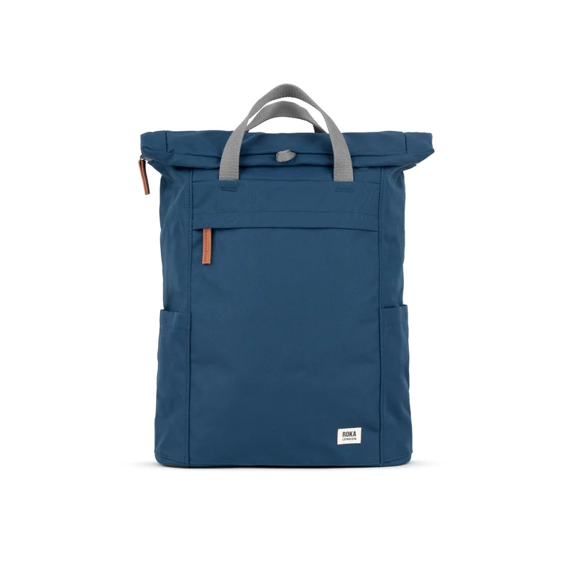 ROKA Finchley Eine große Tasche aus recyceltem, dunkelblauem Canvas