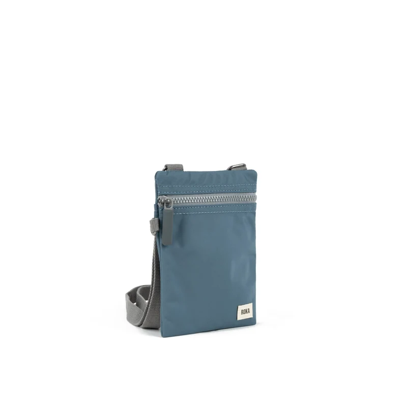 ROKA Chelsea Tasche aus recyceltem Nylon der US-Luftwaffe