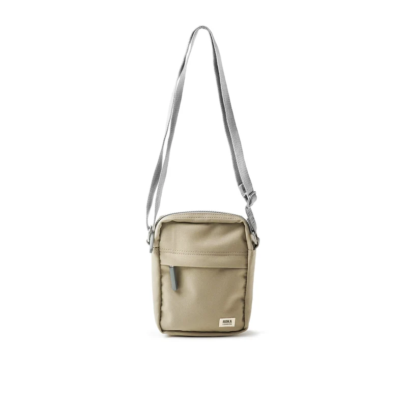 ROKA Bond Koriander-Tasche aus recyceltem Canvas