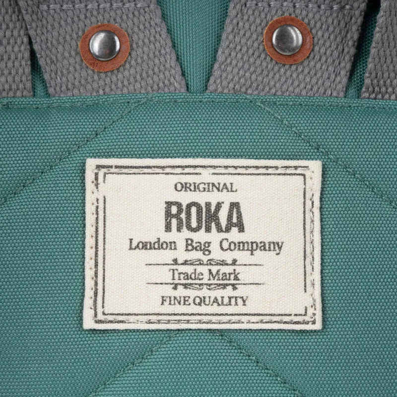 ROKA Bantry B Sage Kleine Tasche aus recyceltem Canvas