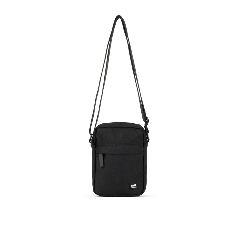 ROKA All Black Bond Ash-Tasche aus recyceltem Canvas