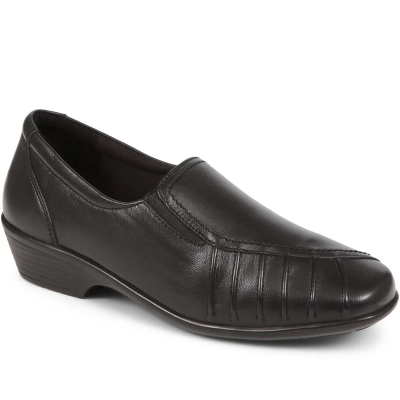 Leather Slip On Shoes - KEMP1800 / 145 950