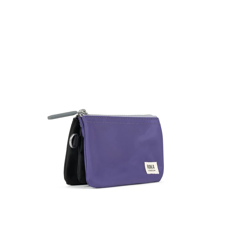 ROKA Kreativer Abfall Carnaby Kleine Handtasche aus recyceltem Nylon, schwarz/rötlich-braun