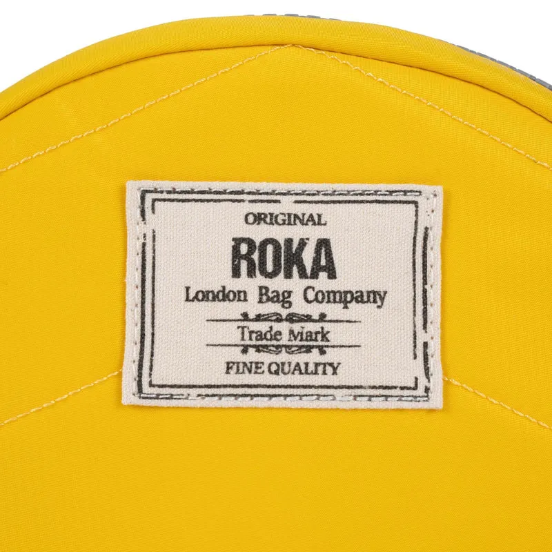 ROKA Paddington B Aspen Yellow Kleine Tasche aus recyceltem Nylon