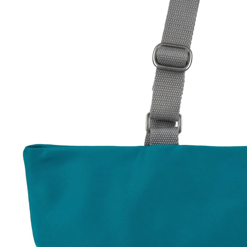 ROKA Trafalgar B Marine Tasche aus recyceltem Nylon