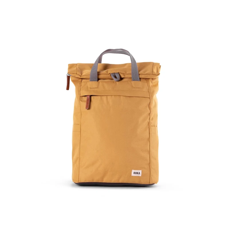 ROKA Finchley Eine mittelgroße Tasche aus recyceltem Leinen in Leinenoptik