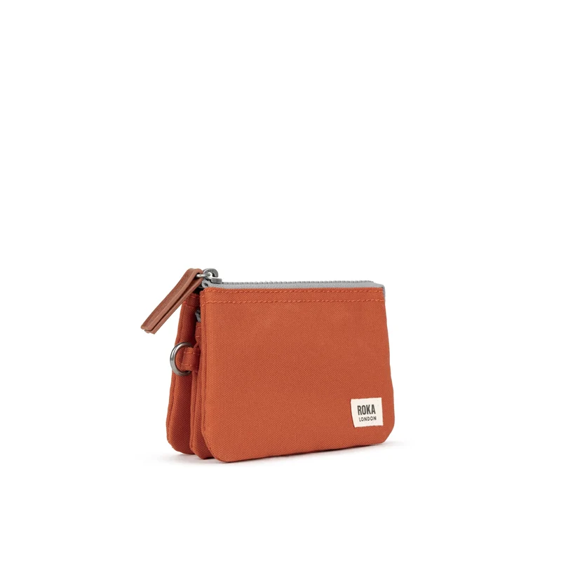 ROKA Carnaby Kleine Handtasche aus recyceltem Canvas mit Kürbismotiv