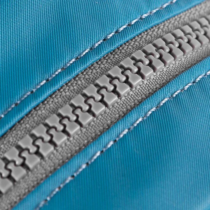 ROKA Willesden B Große Tasche aus recyceltem Nylon – Petrol