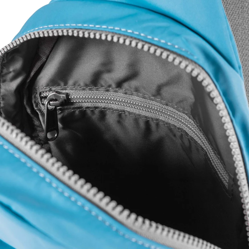 ROKA Willesden B Große Tasche aus recyceltem Nylon – Petrol