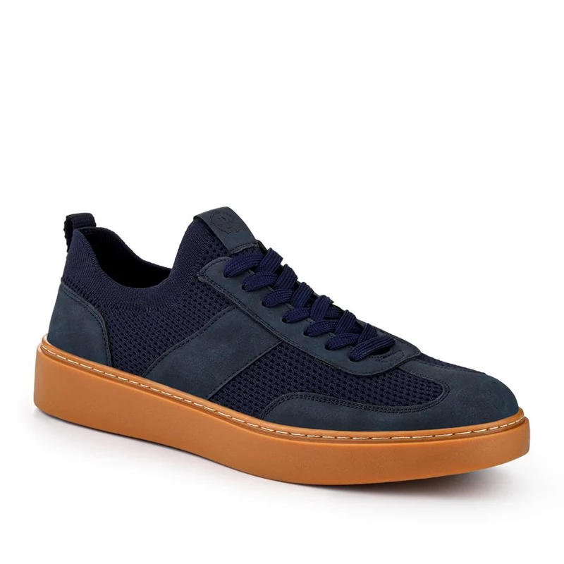Casual Lace-Up Trainers - CHANG41000 / 327 309