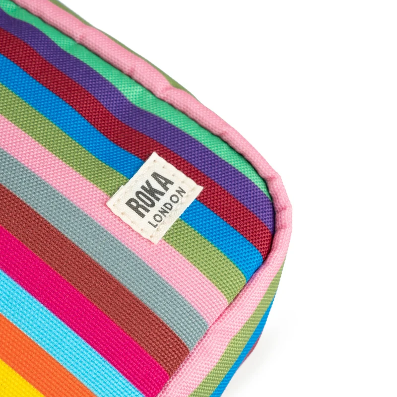 ROKA Bond Mehrfarbig gestreifte Einheitsgröße-Tasche aus recyceltem Canvas