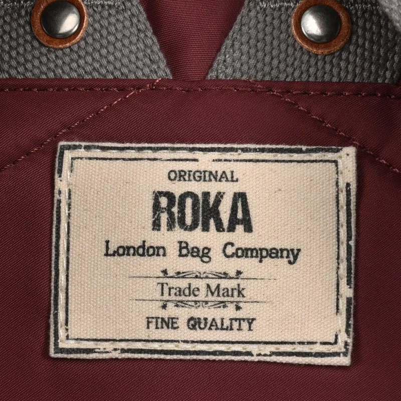 ROKA Bantry B Port Kleine Tasche aus recyceltem Nylon