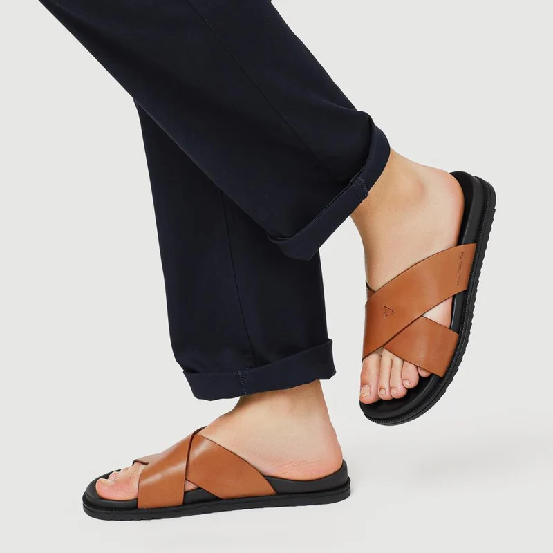 Strappy Leather Slides - JFOOT41009 / 327 467 - Tan