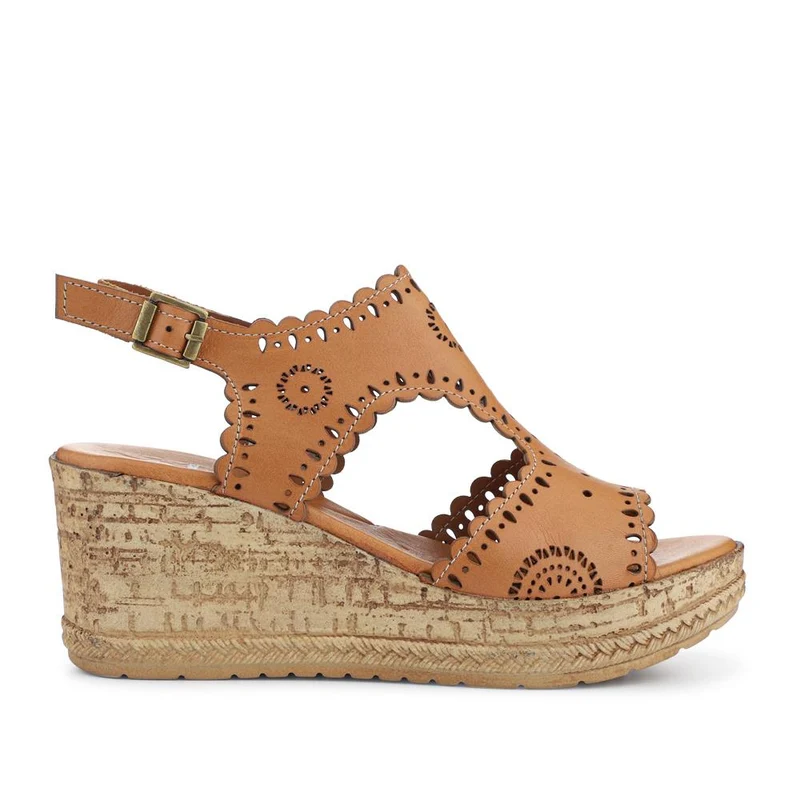 Leather Buckle-Fastening Wedge Sandals - LUCK41012 / 327 609 - Tan