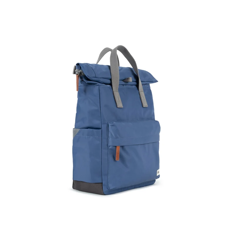ROKA Canfield B Mittelgroße Tasche aus recyceltem Nylon, Farbe: Burnt Blue