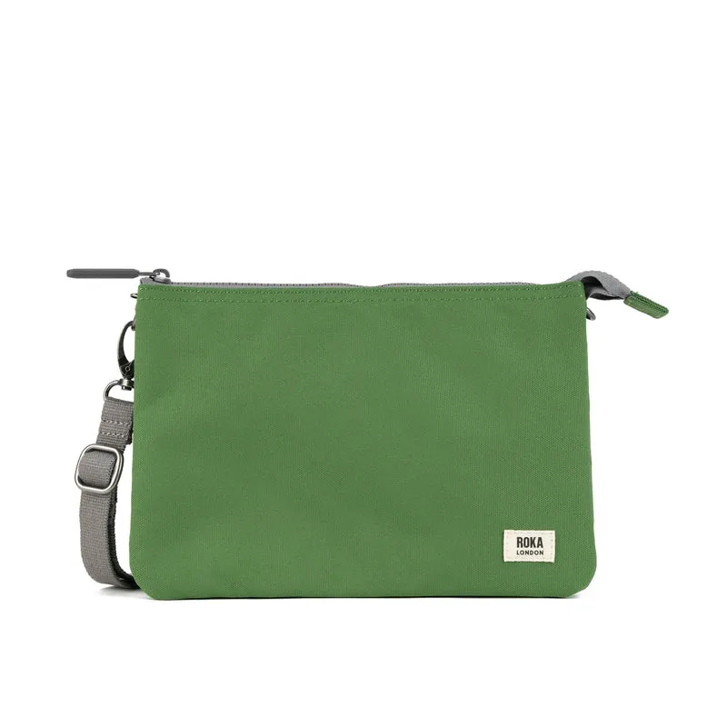 ROKA Carnaby Crossbody-Tasche aus recyceltem Canvas, Farbe Foliage XL