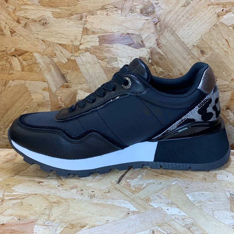 Carmela Mode-Sneaker aus Leder für Damen – Schwarz