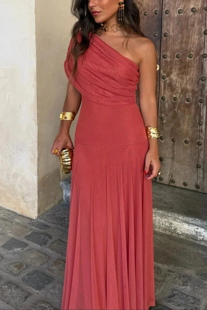 Plissiertes Sommerkleid mit einem Schulterträger für Damen