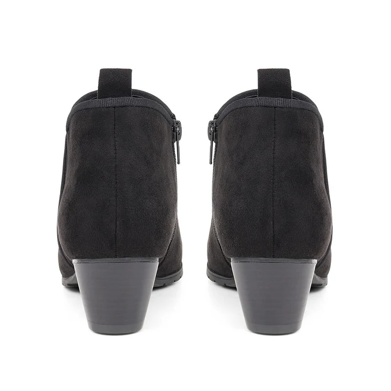 Heeled Short Ankle Boots - WBINS38005 / 324 159 - Black