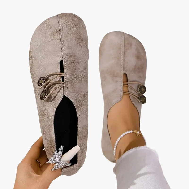 Damen Slipper mit Knopfverschluss | Bequeme Alltagsschuhe