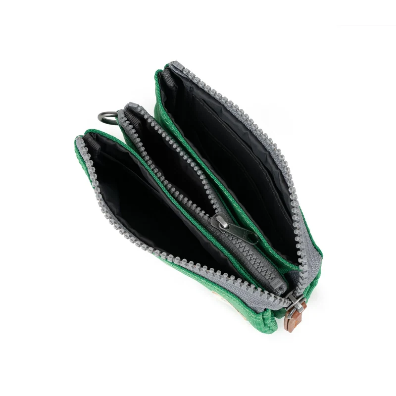 ROKA Carnaby Kleine Handtasche aus recyceltem Canvas, Mountain Green
