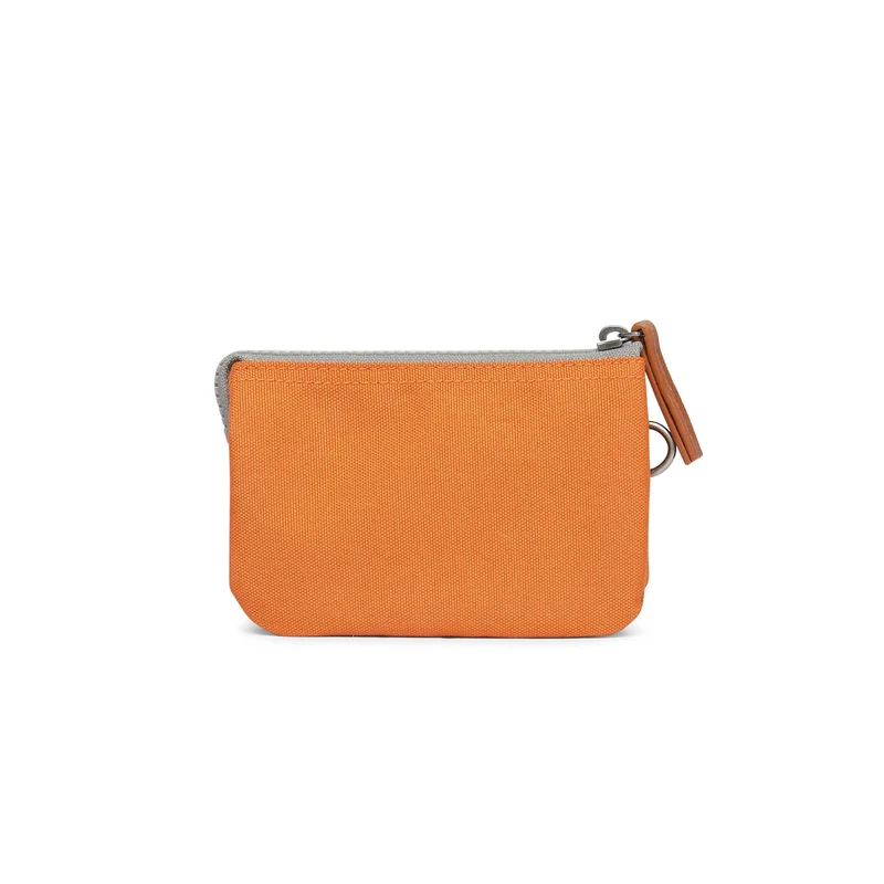 ROKA Carnaby Kleine, nachhaltige, orangefarbene Geldbörse