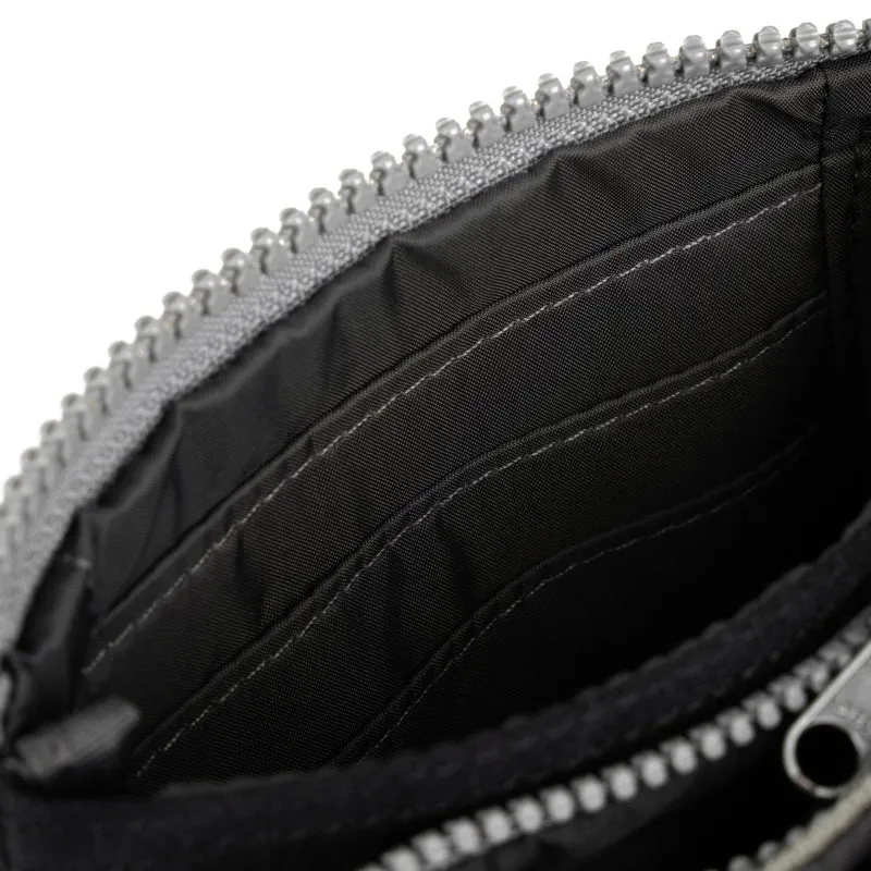 ROKA Kreativer Abfall Carnaby Kleine Geldbörse aus recyceltem Canvas, Farbe Ash/Coriander