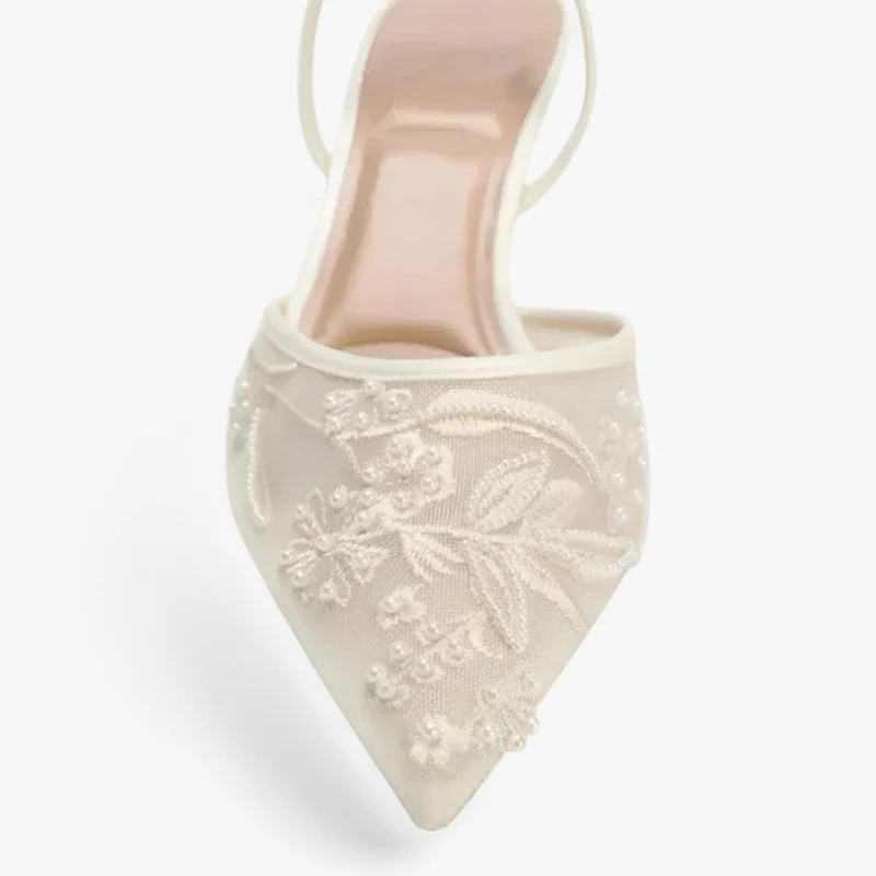 Diana | Elegante spitze Pumps mit Blumenstickerei und Komfort