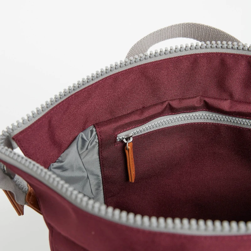 ROKA Bantry B Sienna Medium Tasche aus recyceltem Canvas