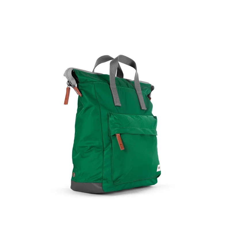 ROKA Bantry B Emerald Medium Tasche aus recyceltem Nylon