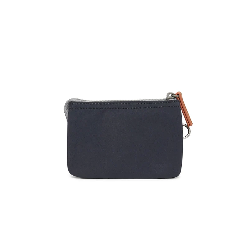 ROKA Carnaby Kleine, tiefschwarze Handtasche