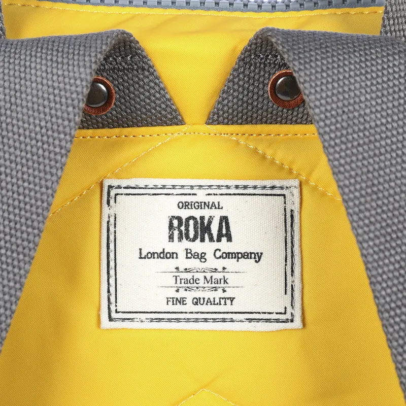 ROKA Bantry B Aspen Yellow Kleine Tasche aus recyceltem Nylon