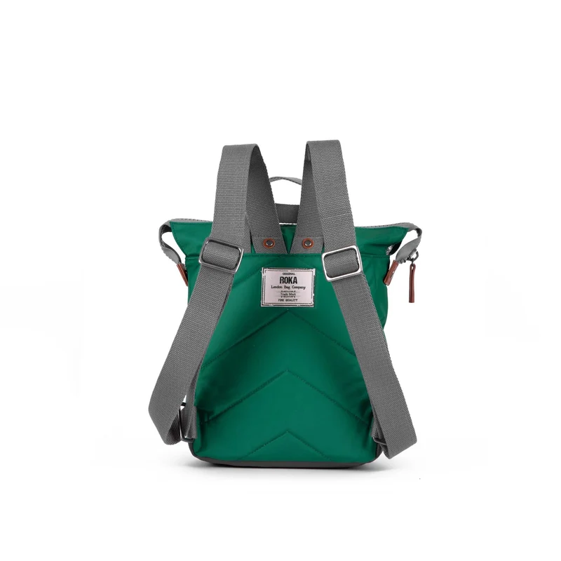 ROKA Bantry B Emerald Kleine Tasche aus recyceltem Nylon