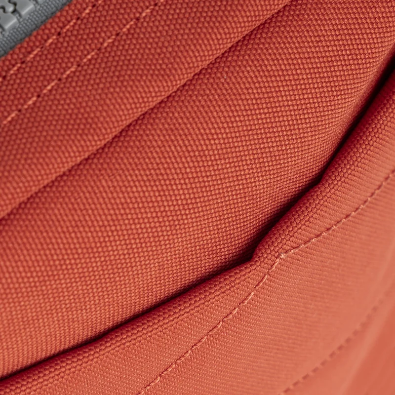 ROKA Bond Rooibos-Tasche aus recyceltem Canvas