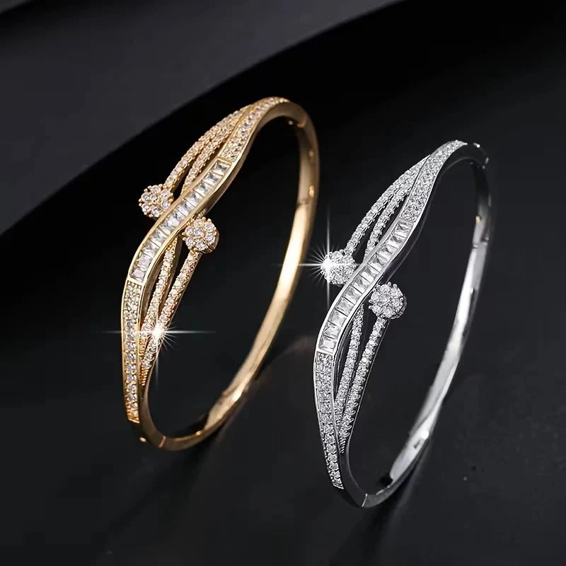 Olivia | Bracciale da donna con accenti di zirconi color argento