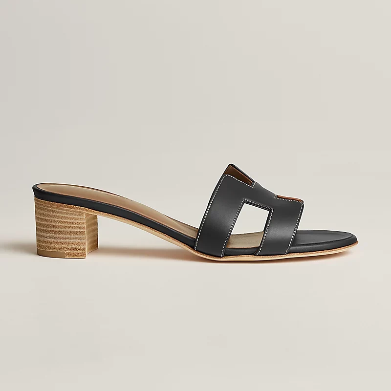 Natalie Sandalen mit niedrigem Blockabsatz und rutschfester Sohle