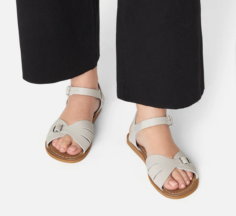 Salt Water Sandals Klassische Damen-Sandalen – Stein