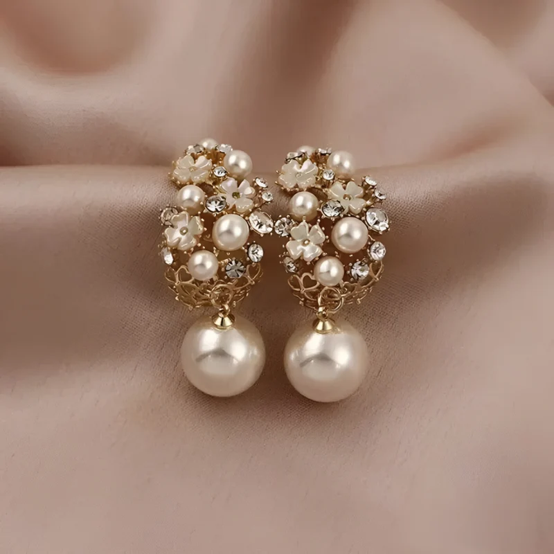 Orecchini floreali con perla | Gioielli eleganti da donna