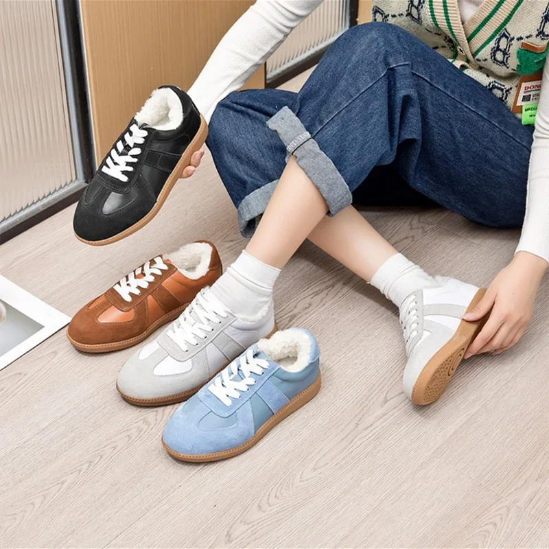 Sneakers bianche in vera pelle da donna | Scarpe basse per la primavera