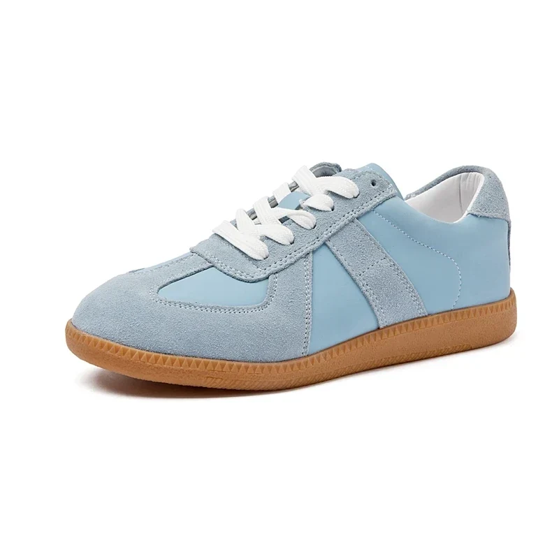 Sneakers bianche in vera pelle da donna | Scarpe basse per la primavera